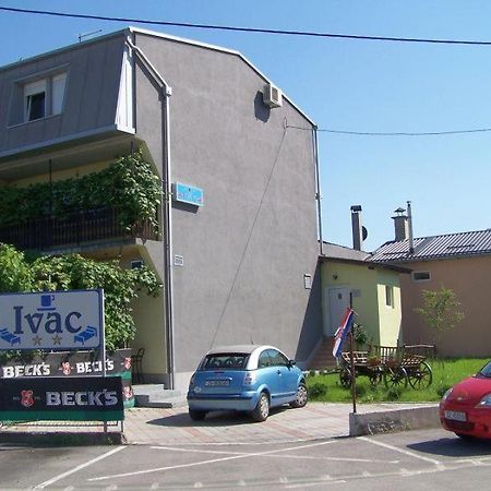Guest House Ivac Inn Zagreb Airport Velika Gorica Bagian luar foto