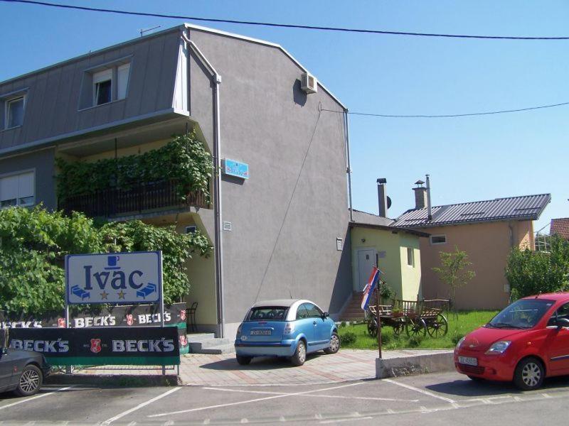 Guest House Ivac Inn Zagreb Airport Velika Gorica Bagian luar foto