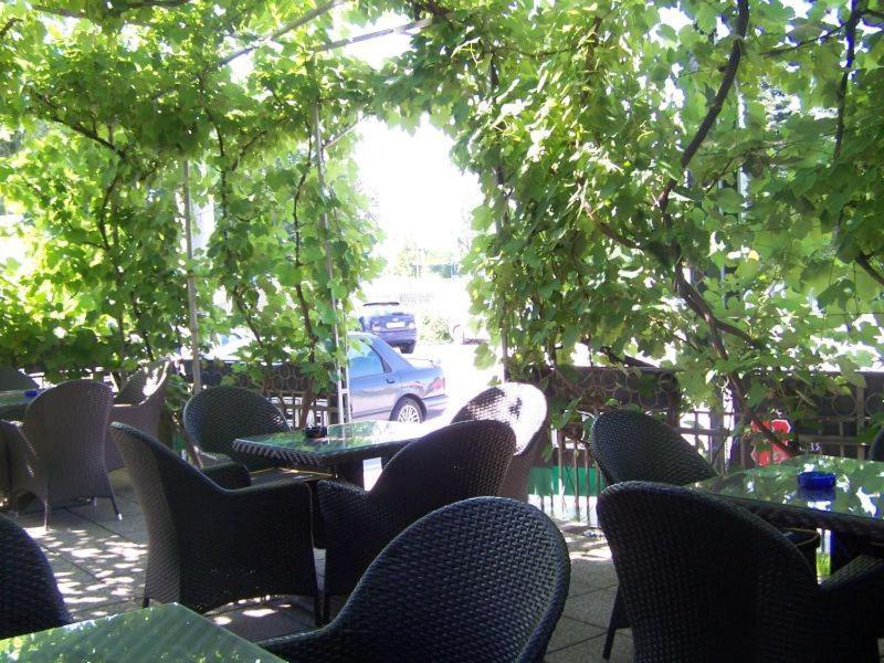 Guest House Ivac Inn Zagreb Airport Velika Gorica Bagian luar foto