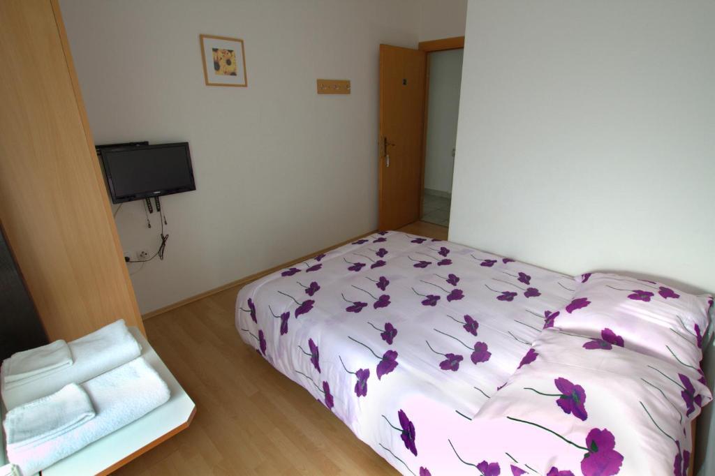 Guest House Ivac Inn Zagreb Airport Velika Gorica Ruang foto